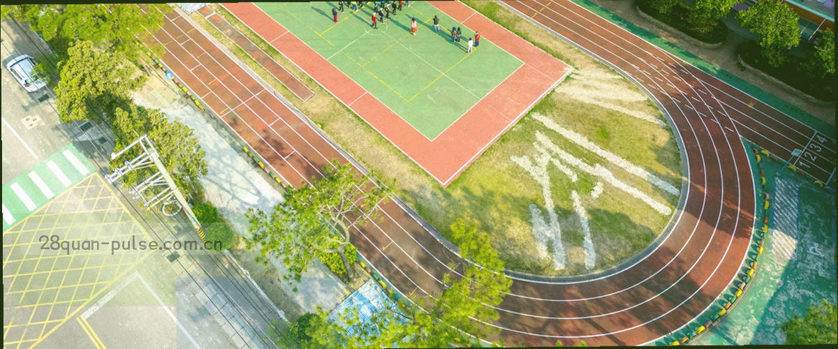 水平刻度时间轴的抽象图形，电光青节点串联阶段推进，暖橙标记当前所处位置